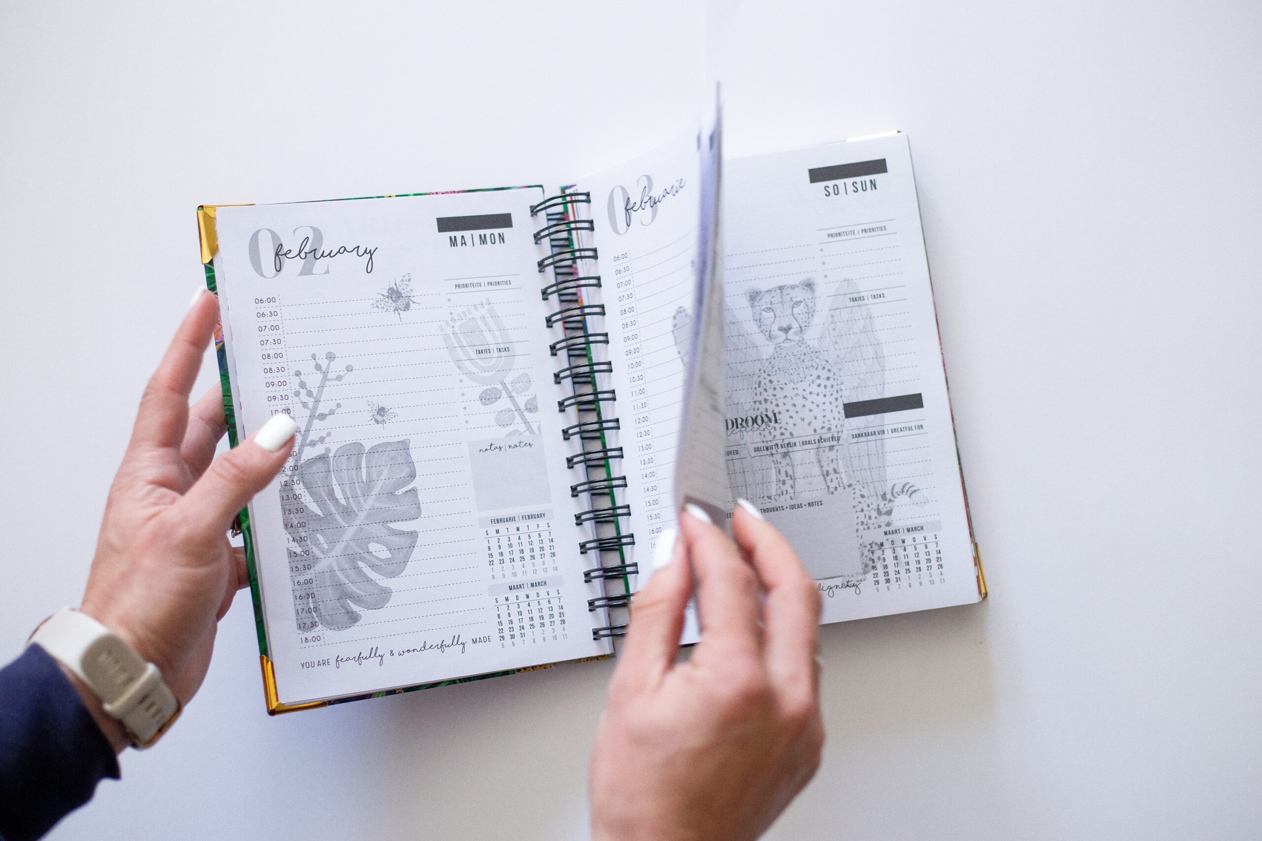 A5 diary + desk calendar combo - Image 4